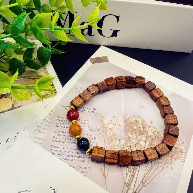 GalaxGraceChinese Black Rosewood Sandalwood Sugar Cube Bead Bracelet
Bestgift
