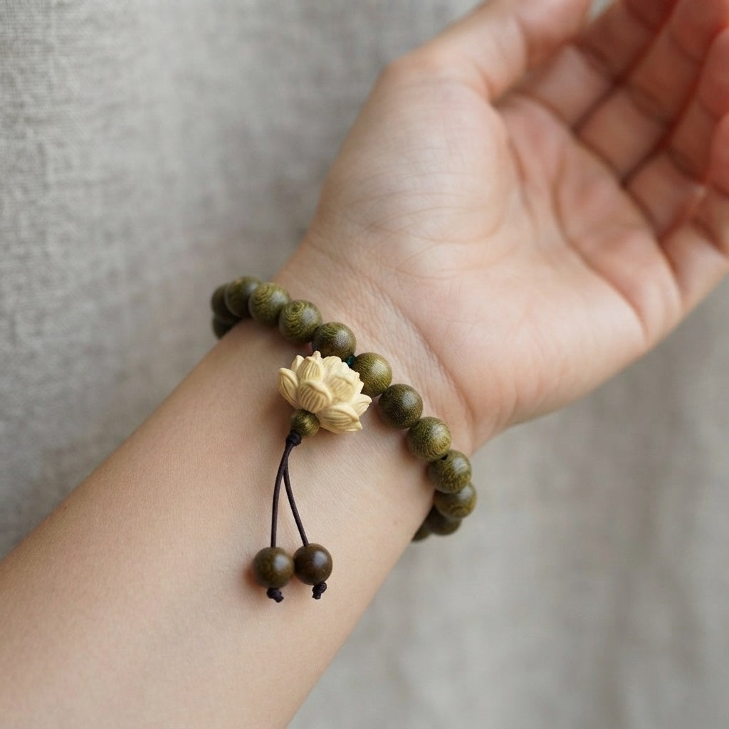 GalaxGrace Chinese Style Natural Lotus Green Sandalwood Bracelet Best Gift 5